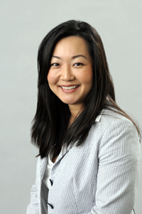 Dr. Claudia Lee
